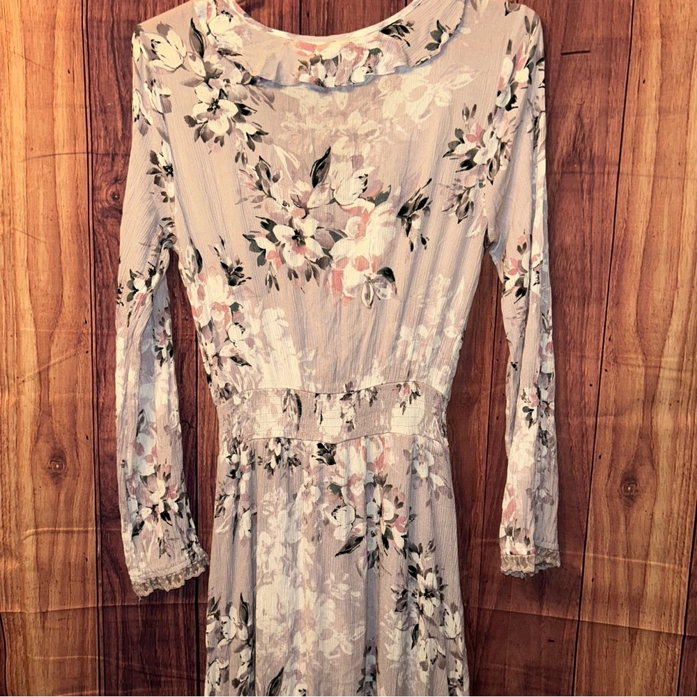 Daydreamer White and Gray Asymmetrical Ruffled Wrap Dress - Picture 6 of 8